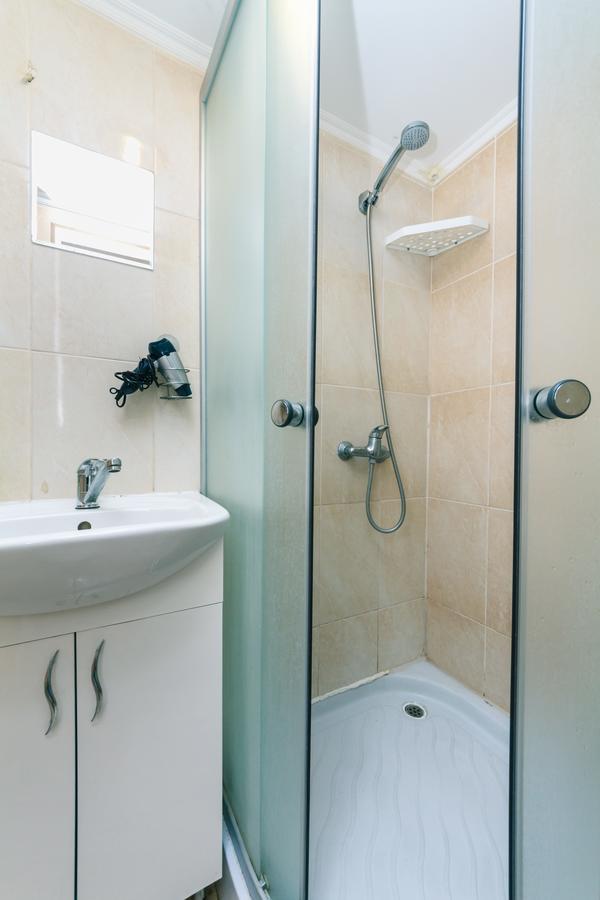 Small Room Near Independence Square Kyiv Exterior foto